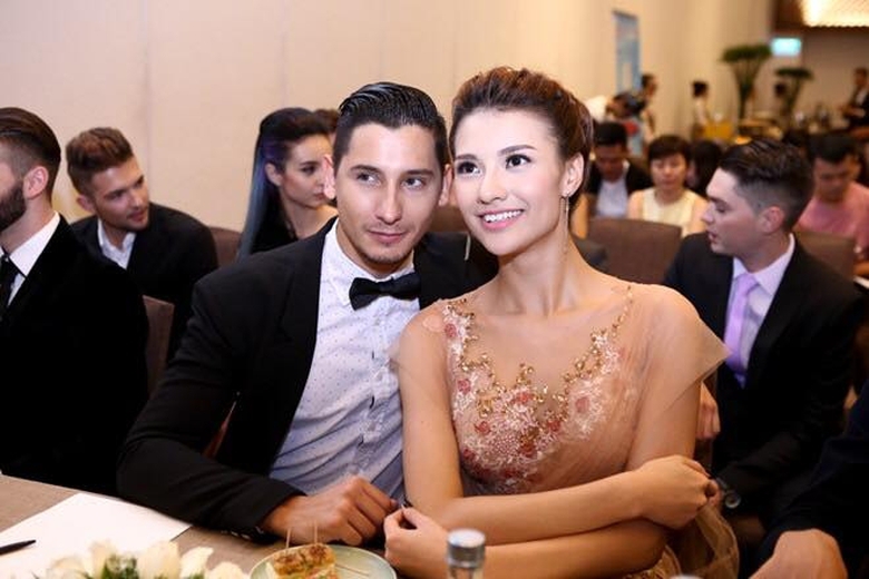 Hong Que mang bau voi ban nhay tay baoxaydung.vn