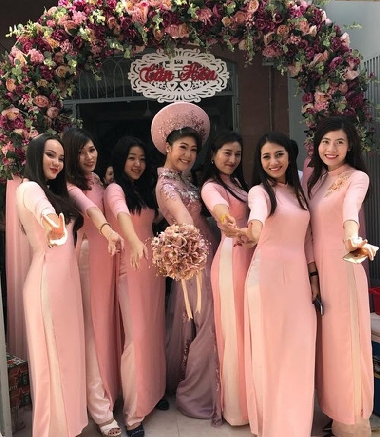 Huỳnh L&yacute; Đ&ocirc;ng Phương cuoi chong1