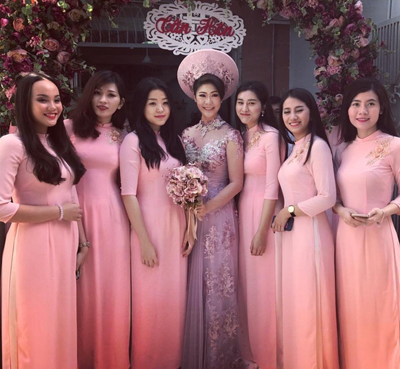 Huỳnh L&yacute; Đ&ocirc;ng Phương cuoi chong2