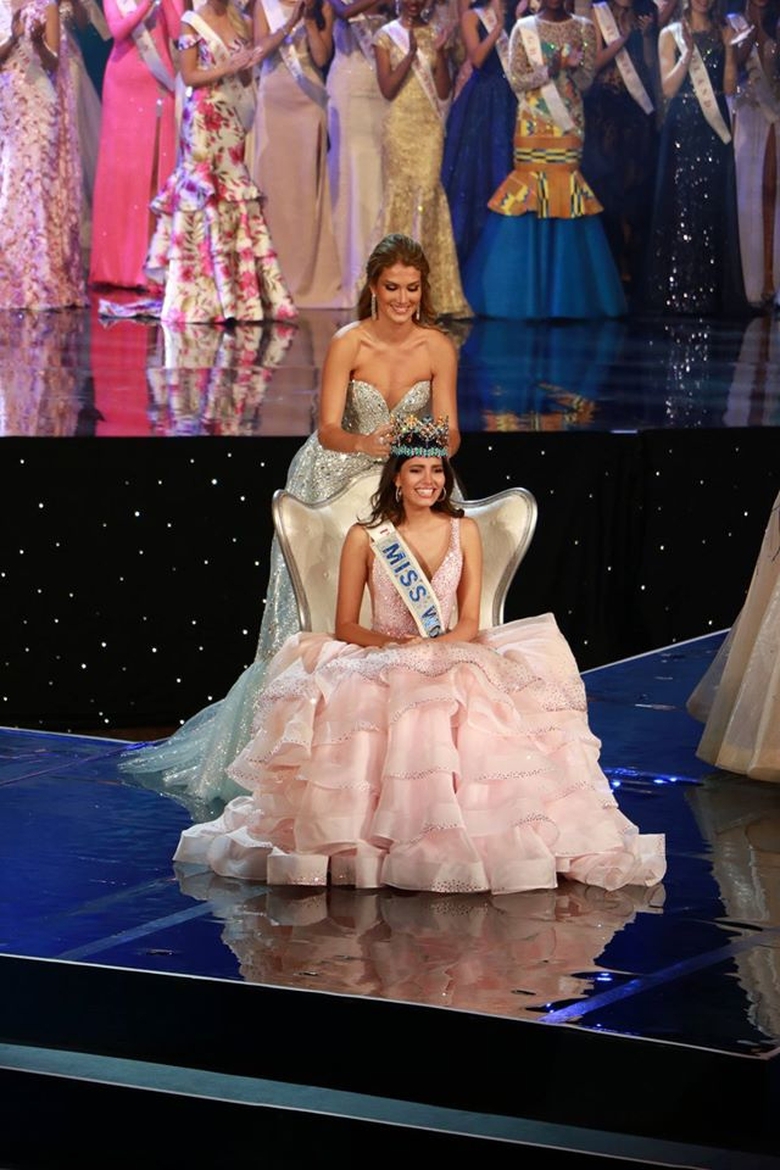 Stephanie Del Valle7