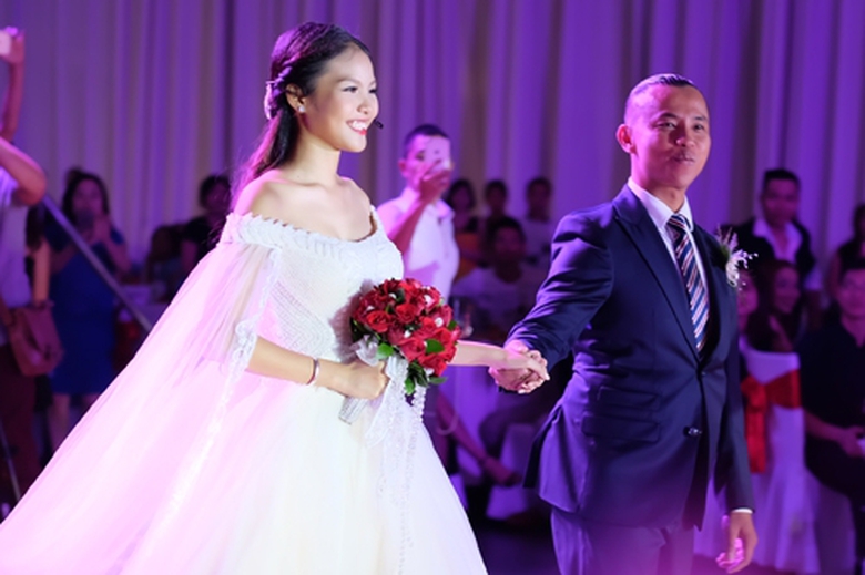 Chi Anh va Khanh Linh