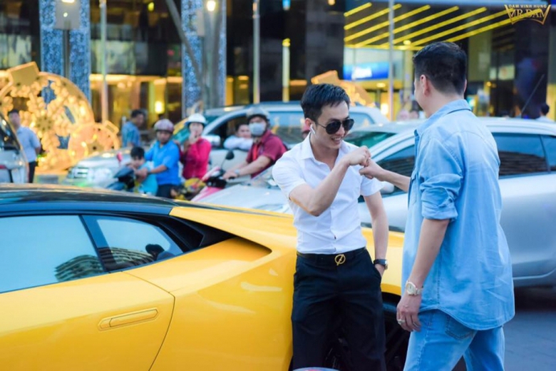 Đam Vinh Hung Cuong do la2