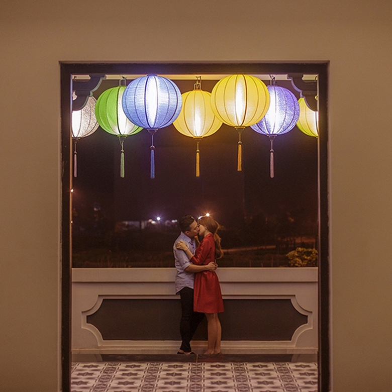 hari won va tran thanh hon nhau1