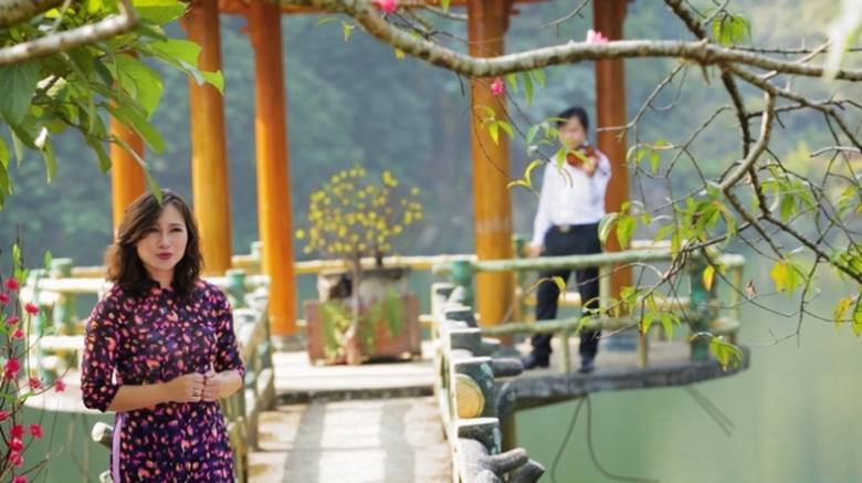 Ca sĩ Kh&aacute;nh Linh kh&ocirc;ng thể đẹp hơn trong MV Cảm ơn