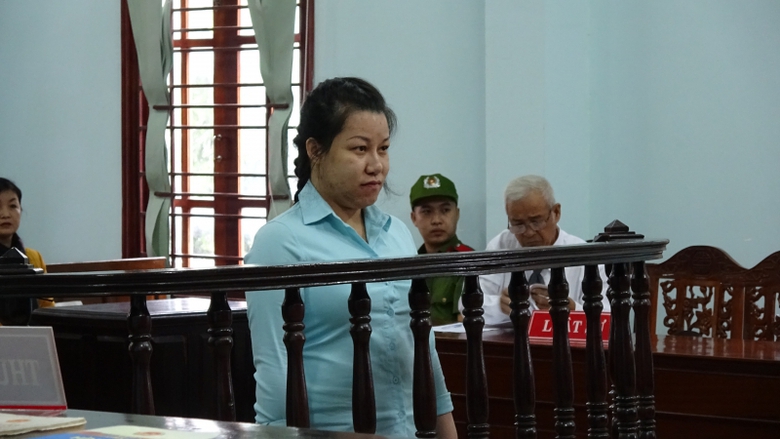 Bị c&aacute;o tại phi&ecirc;n t&ograve;a x&eacute;t xử