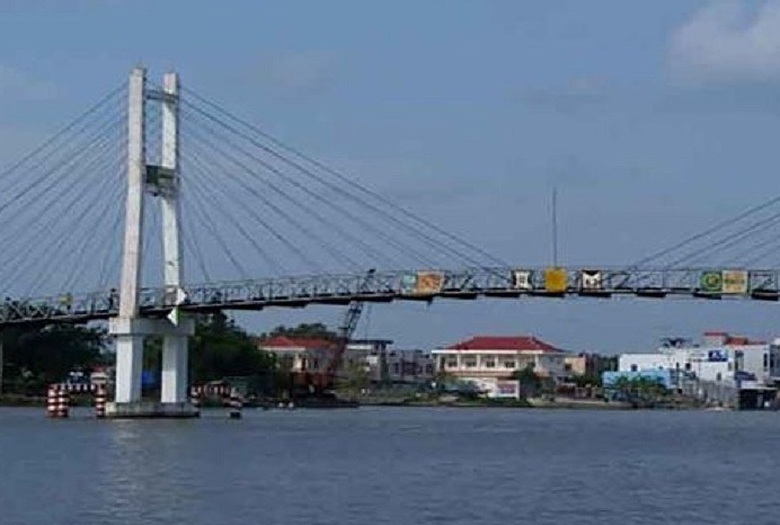 cầu rạch r&aacute;ng