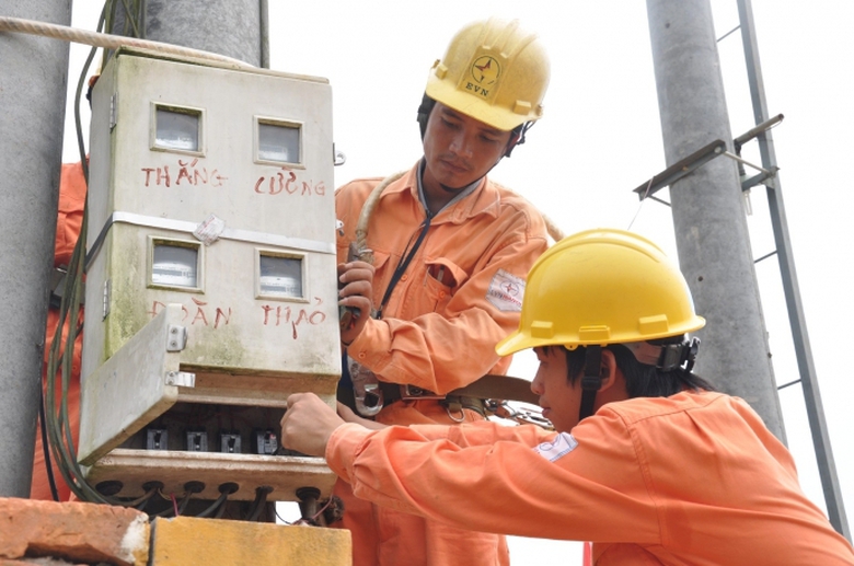 EVN đ&atilde; đề xuất tăng gi&aacute; điện th&ecirc;m 9,5%..
