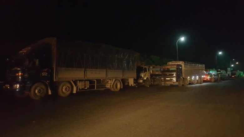 CSGT-cang-minh-phan-luong-vu-xe-bon-dam-xe-khach3