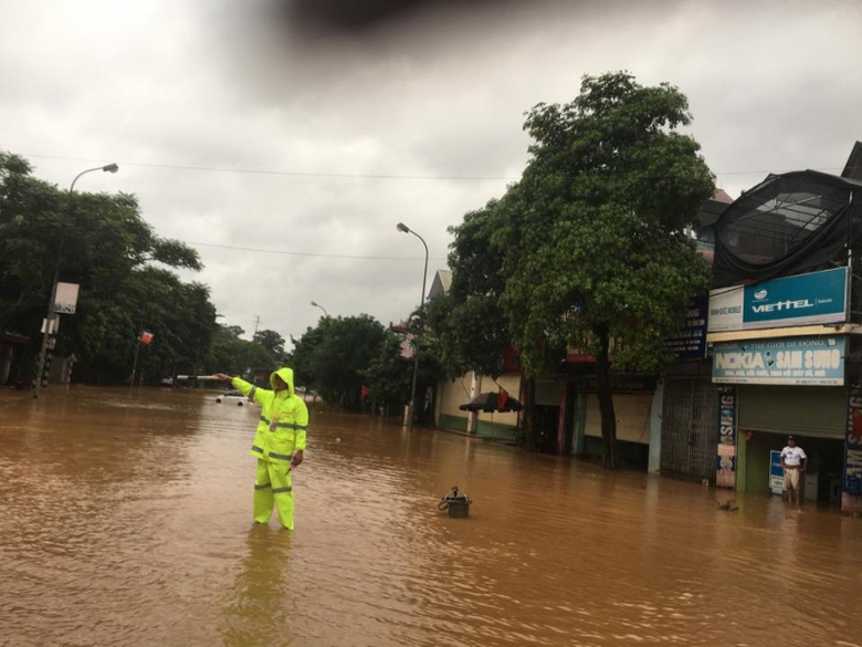 QL6 qua huyện Cao Phong