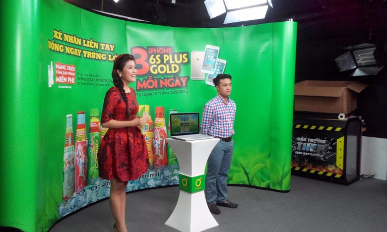 Quay số tr&uacute;ng thưởng tại chương tr&igrave;nh-1