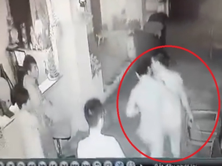 Sequence 01.Still004