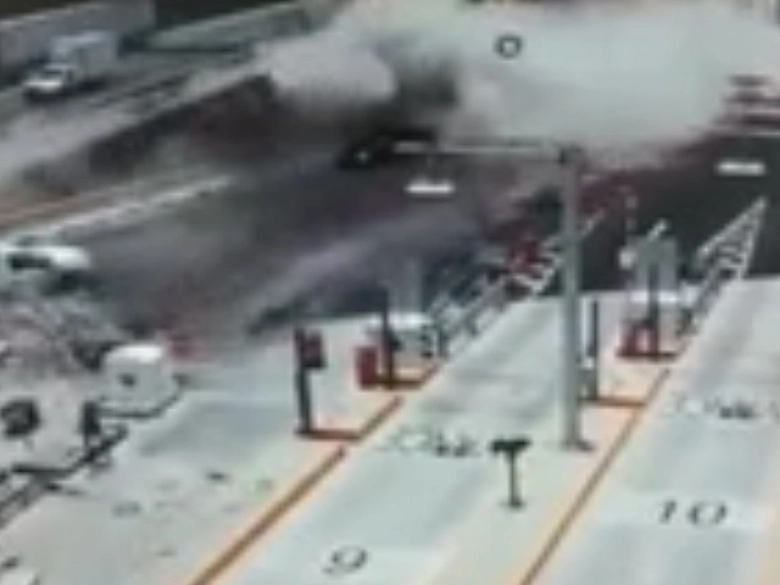 Sequence 01.Still012