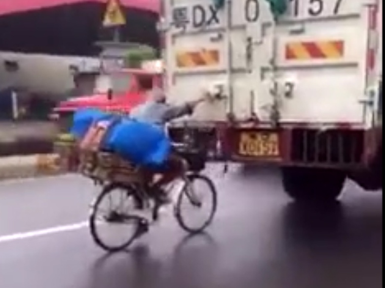 Sequence 01.Still011