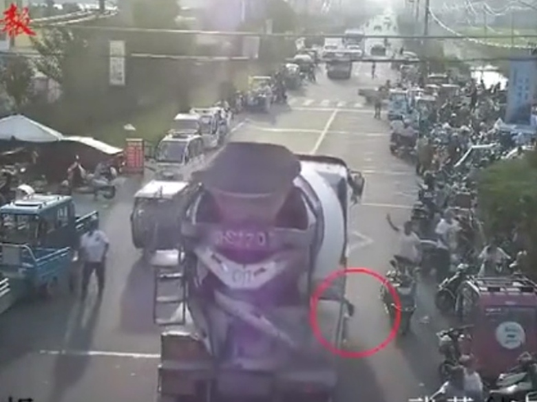 Sequence 01.Still008