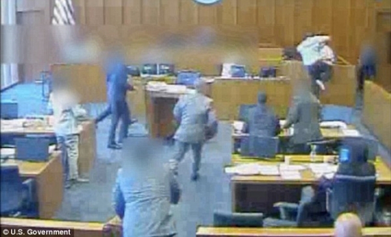 4a229c7f00000578-5493255-image-a-6_1520906598030