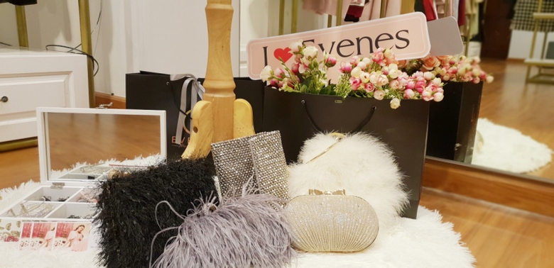 7.C&aacute;c g&oacute;c đều được trang tr&iacute; hết sức bắt mắt