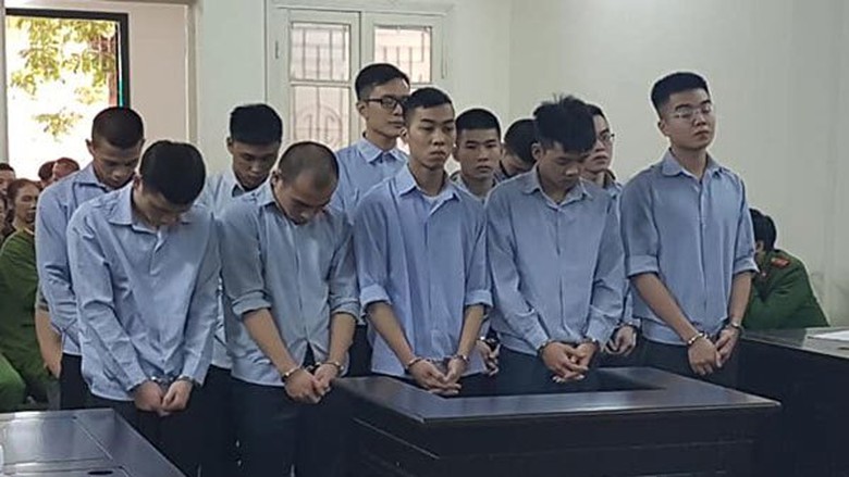 ha-noi-nhom-thanh-trut-mua-dao-vao-nguoi-benh-tron