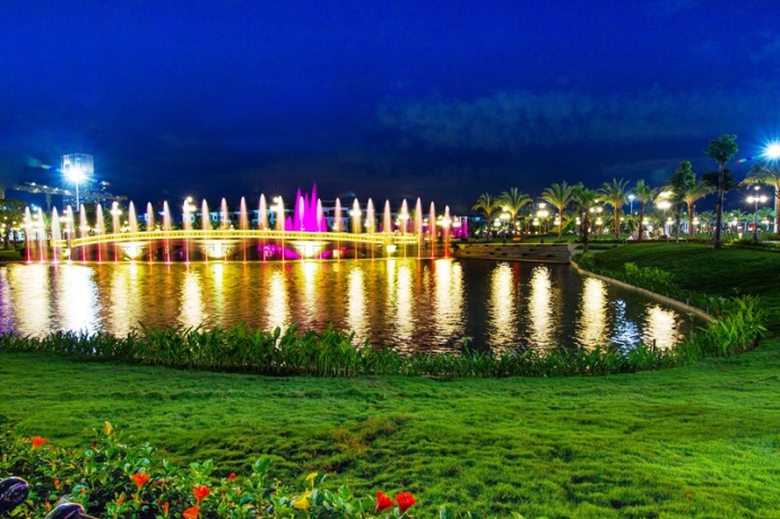 20.C&ocirc;ng vi&ecirc;n VHCP lung linh về đ&ecirc;m