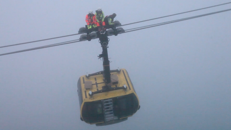 thi-cong-cap-treo-Fansipan (1)