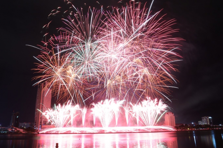 Trinh dien phao hoa Thuy Dien 9.6 dot 2 (24)