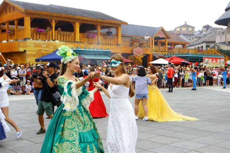 anh 5- Cầu V&agrave;ng Sun World Ba Na Hills