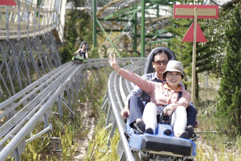 đường xe trượt ống (2)