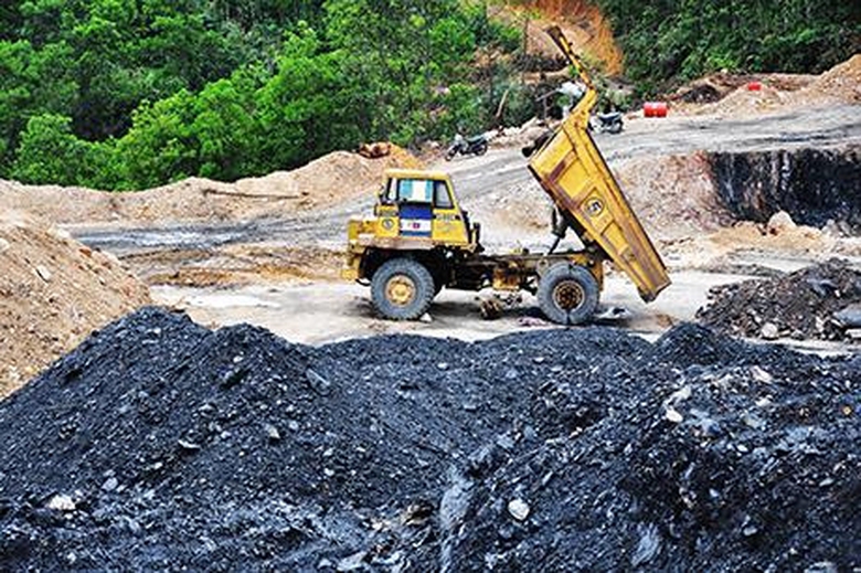 khai-thac-than-trai-phep-trong-khai-truong-cua-tkv