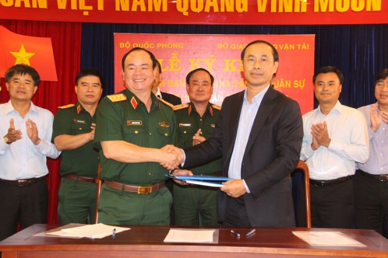 ky ban giao dat quoc phong cho hang khong 