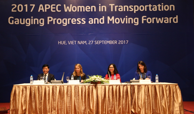 apec binh dang nu GTVT