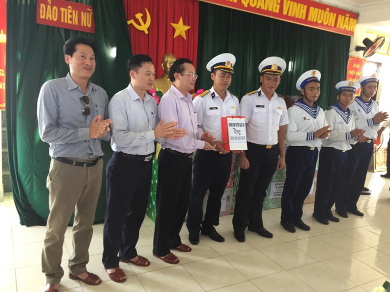 trao qua dao tien nu