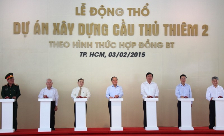 nhan nut dong tho cau Thu Thiem 2