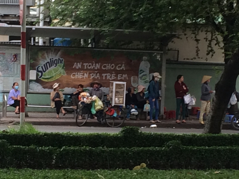 trạm xe bus BV y dược