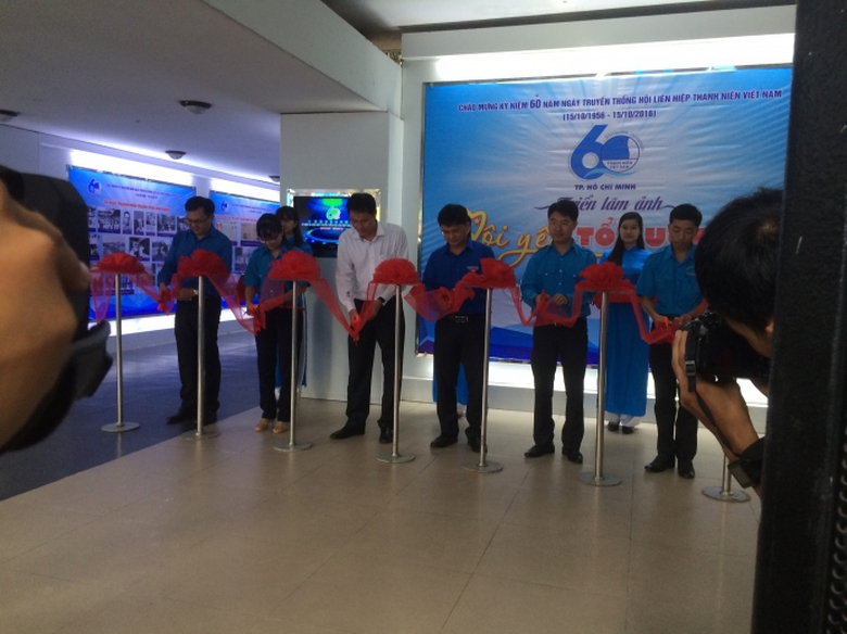 cắt băng kh&aacute;nh th&agrave;nh