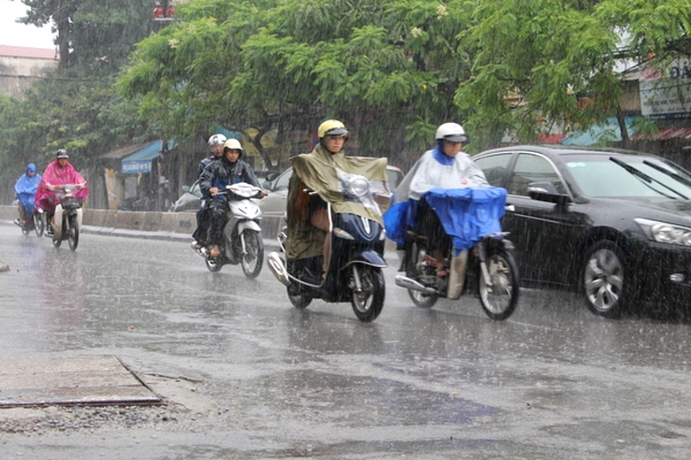 ha-noi-mua-rao-xuat-hien-to-loc-gio-giat-manh-0