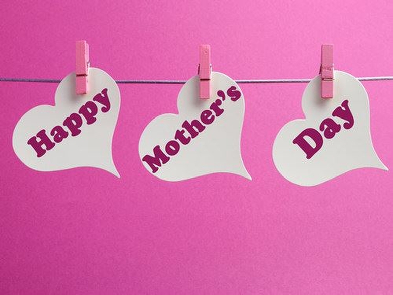 nhin-lai-chuong-trinh-mung-ngay-cua-me-an-tuong-ta