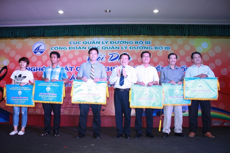 84-giai-thuong-cho-Hoi-dien-nghe-thuat-quan-chung-