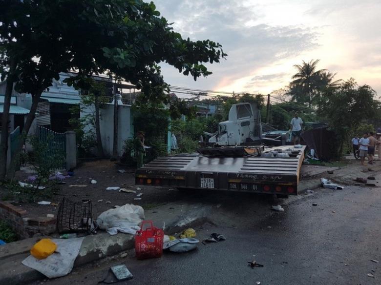 Xe-dau-keo-dam-nhau-doi-vo-chong-tu-vong