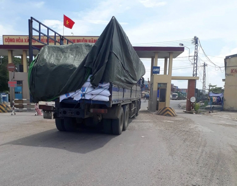 Tan-thay-xe-quan-tai-tra-hinh-nhan-nhan-cang-Quy N