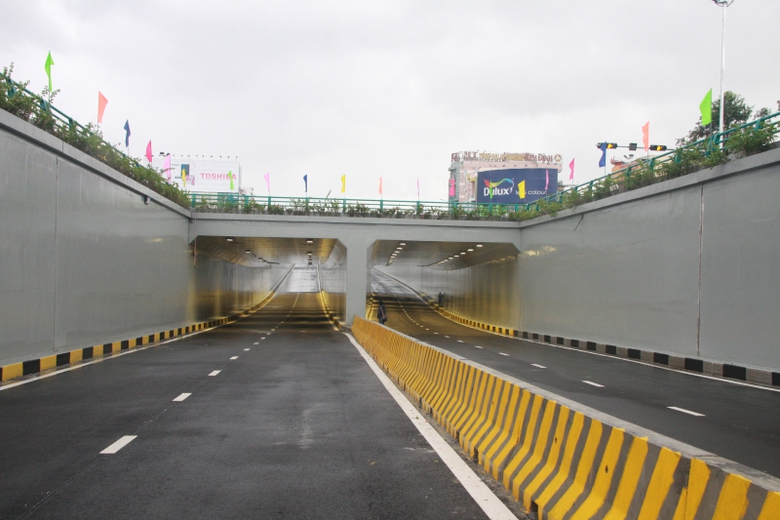 Thong-xe-ham-chui-Chu-tich-Da-Nang-thuong-nong-8