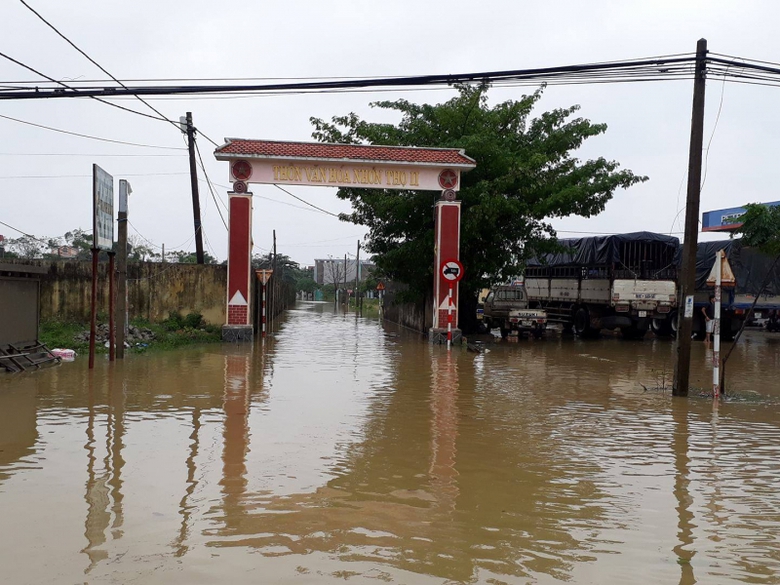 Bien-lu-nhan-chim-QL1-Da-Nang-giao-thong-te-liet-4