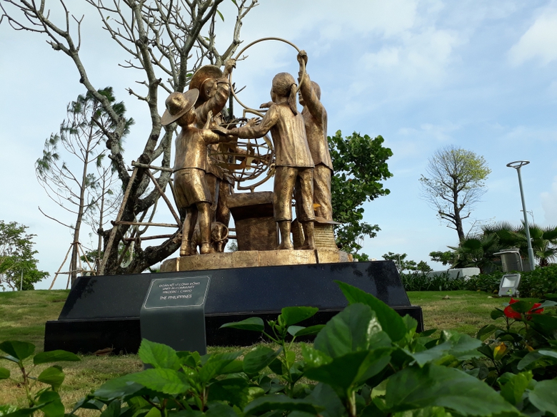 Cong-vien-vuon-tuong-APEC-dep-nao-long-tai-Da-Nang