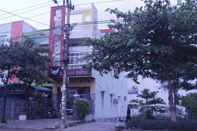 Quan-karaoke-cho-tiep-vien-thoat-y-tam-bia-chieu-k