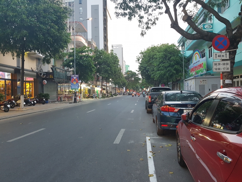 Can-co-che-bai-do-xe-Da-Nang-1