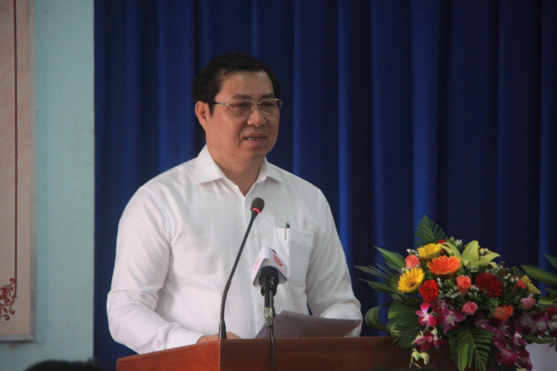 Chu-tich-Da-Nang-toi-con-bi-de-doa-huong-gi-ba-con