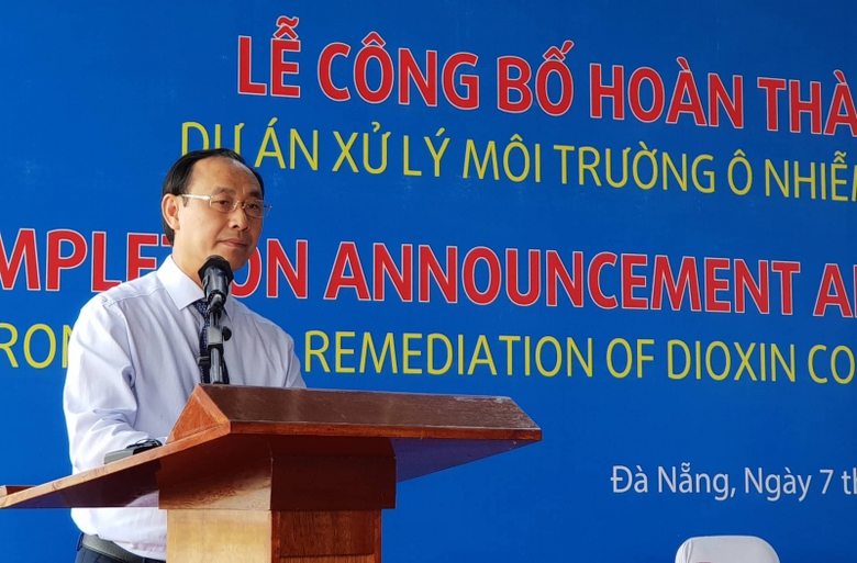 Ban-giao-dat-sach-Di-oxin-san-sang-mo-rong-san-bay