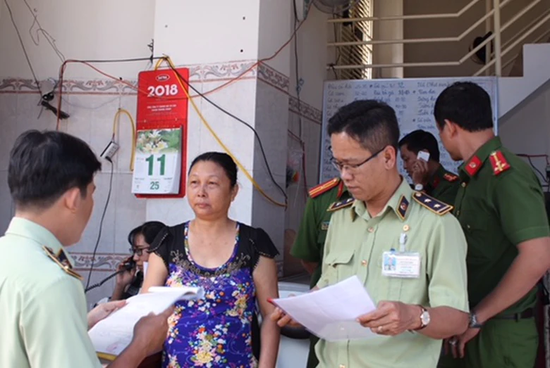 1,7-tan-thuc-pham-khong-ro-nguon-goc