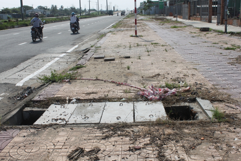 cong-bay-nguoi-di-duong 8