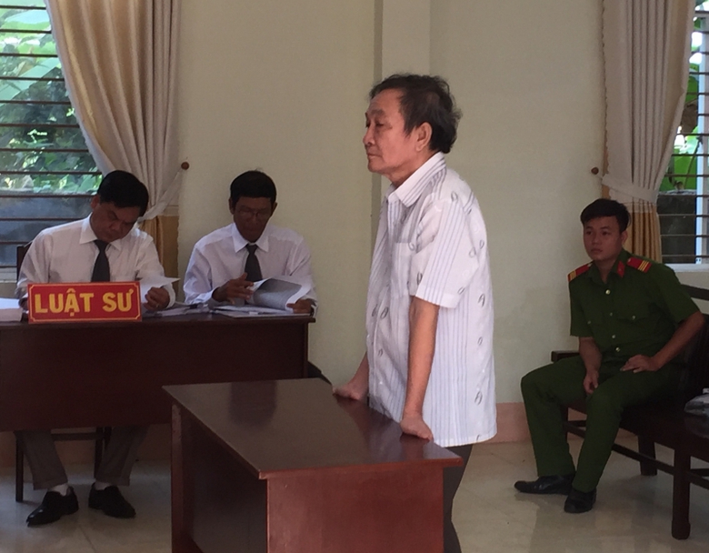 Bị c&aacute;o Năm