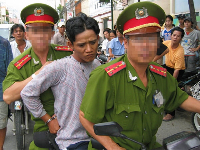 Cảnh s&aacute;t h&igrave;nh sự C&ocirc;ng an TP.HCM bắt tội phạm