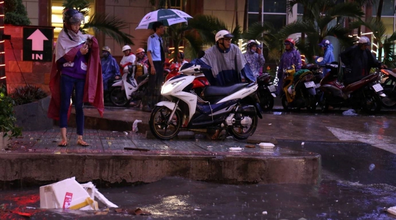 22119910_883309731819270_1800397703_o